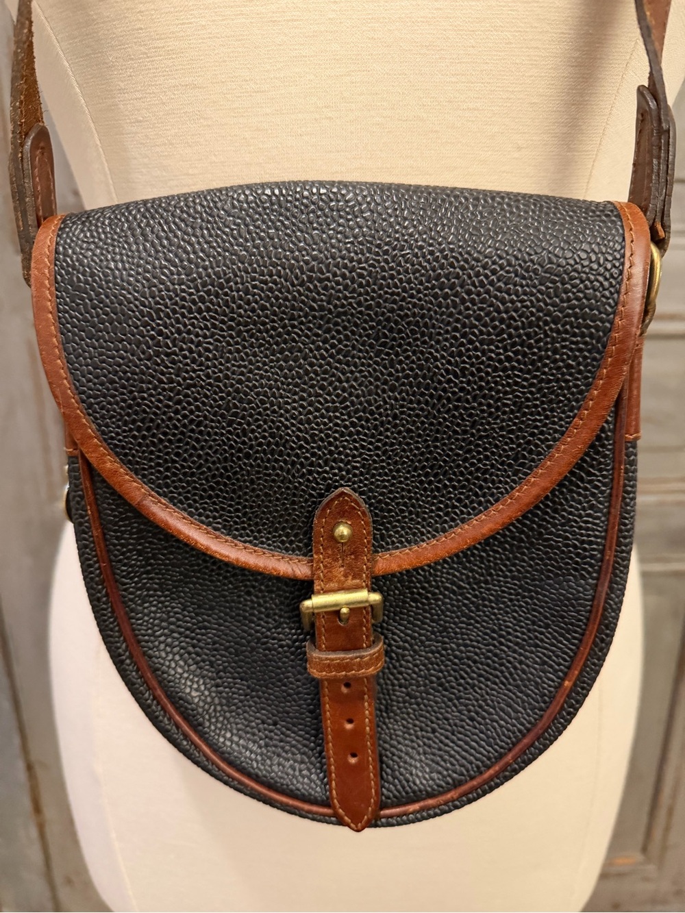 Authentic Mulberry vintage crossbody Pebbled Leather l Bag with Brown Trim